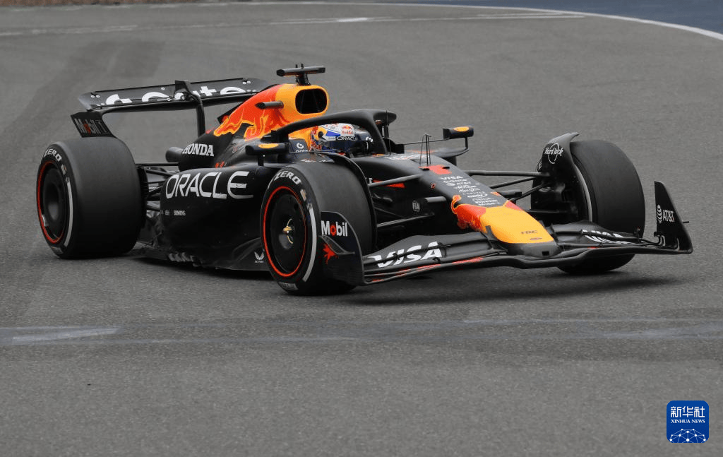 开云体育-包含威廉姆斯翻盘红牛车队，塞恩斯点燃赛场的词条