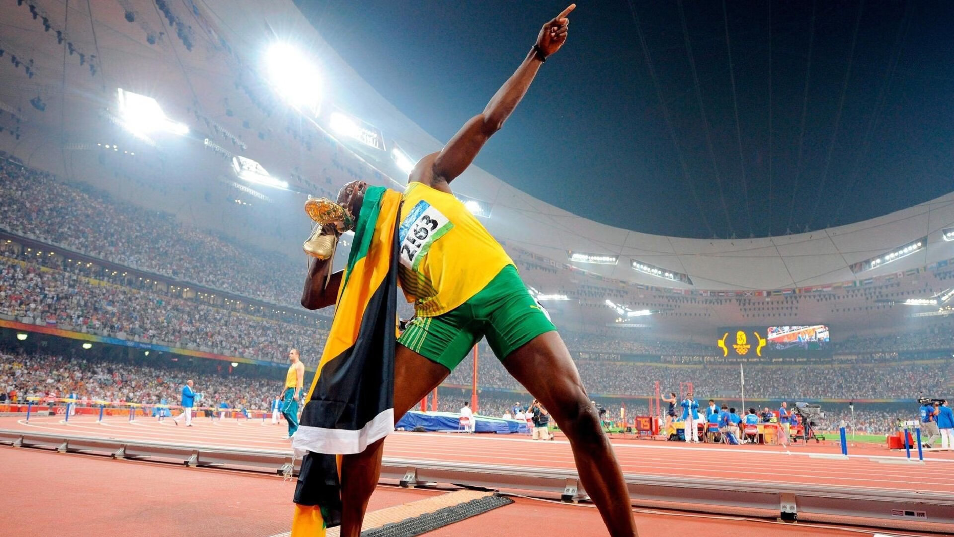 雷霆终结凯尔特人，保罗在西甲国家德比接管比赛，跨界传奇的统治力