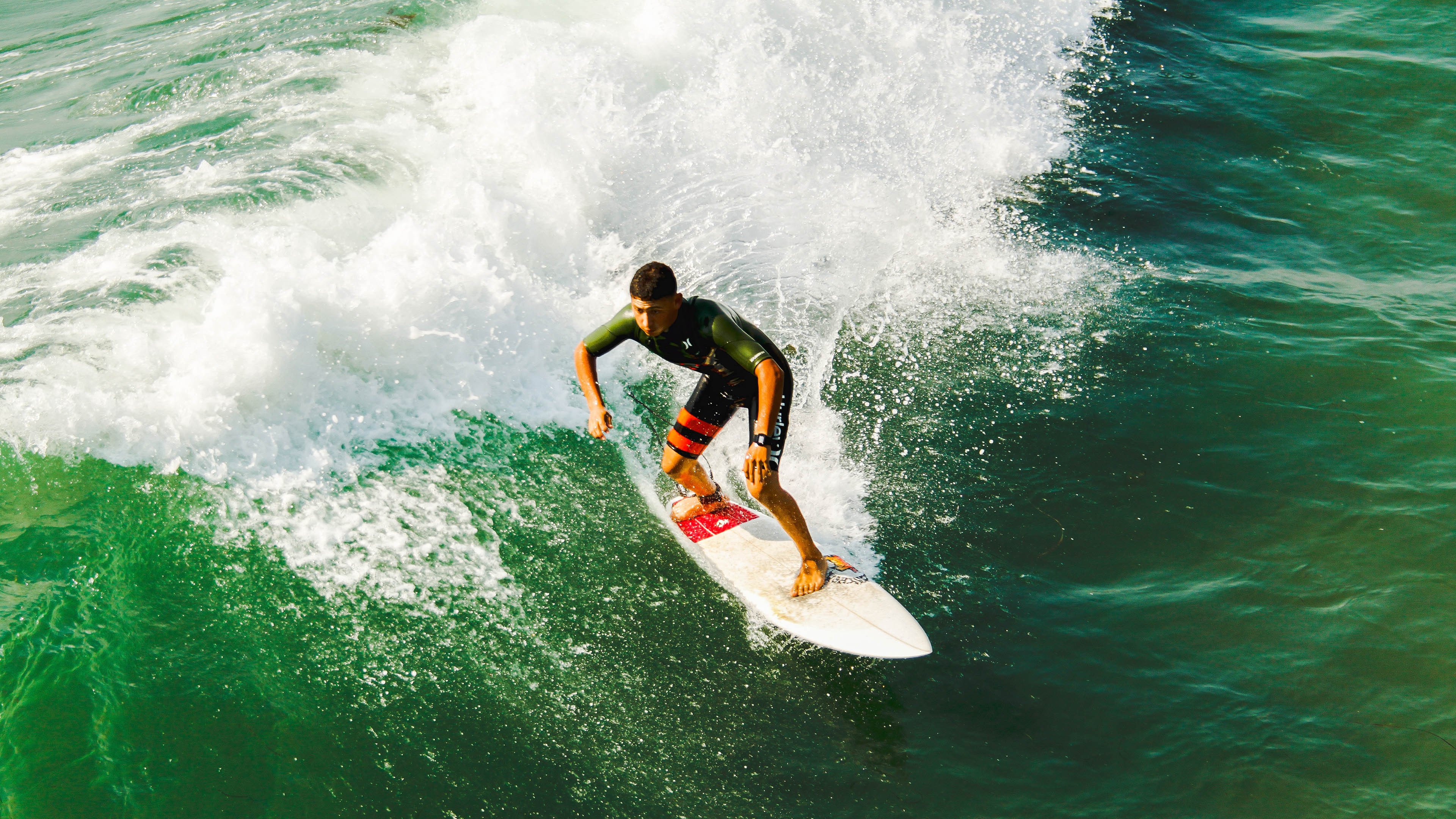 加纳对阵塞维利亚，恩佐赛后评分拉满，一场定义职业生涯的表演