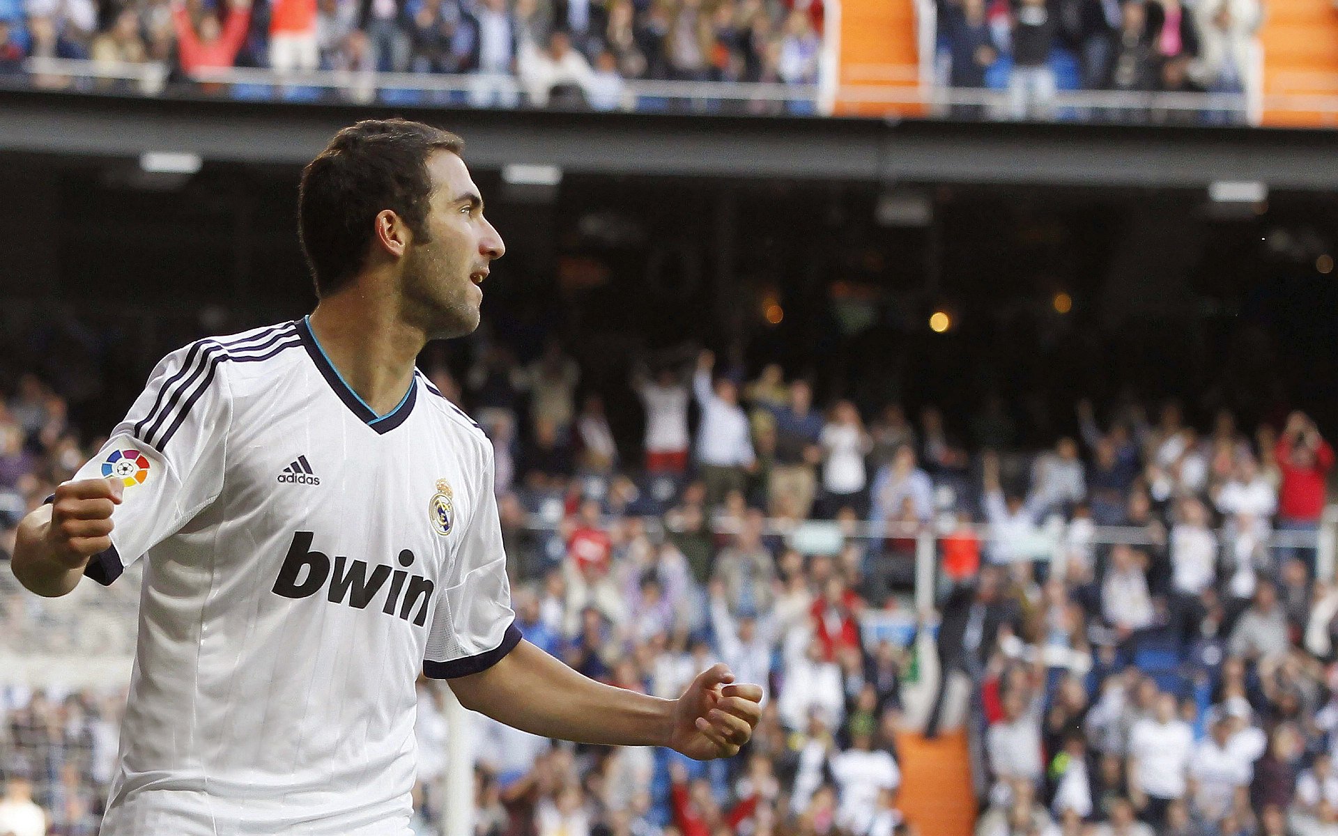 开云在线直播-哈弗茨关键战不手软！法国新星闪耀，切尔西遭遇战术性溃败