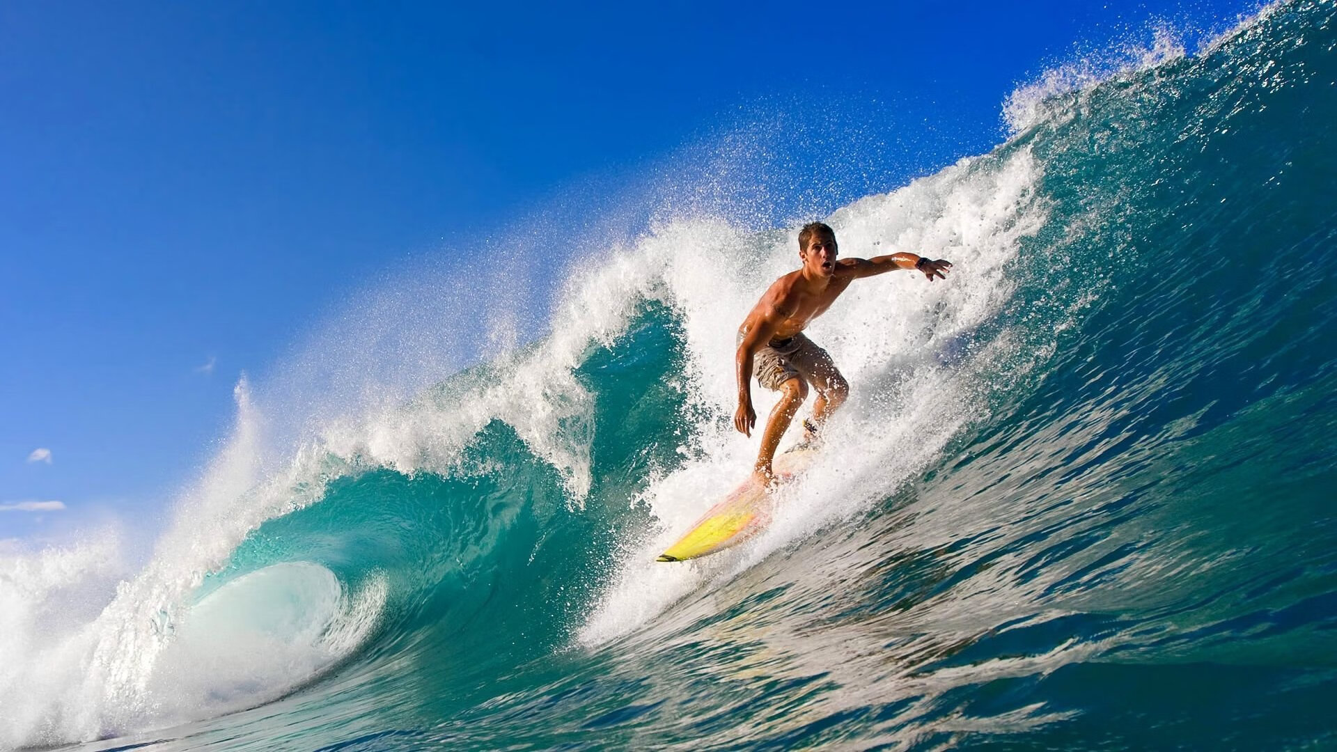 横扫之夜，布伦森点燃赛场，广东队以压倒性优势击败四川队